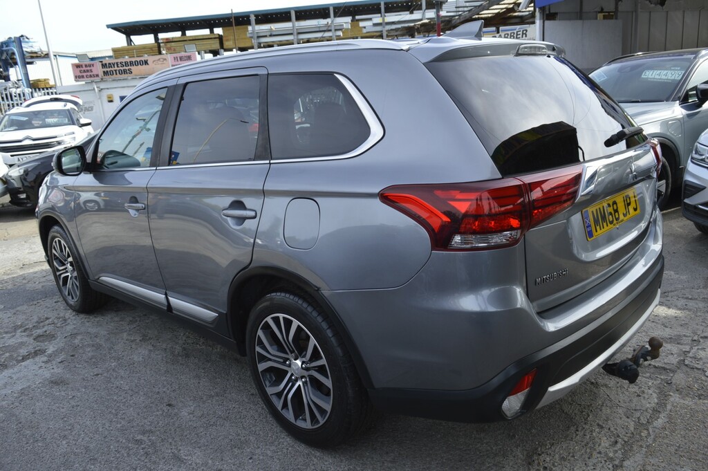 Mitsubishi Outlander 2.2 Di-d 4 Grey #4