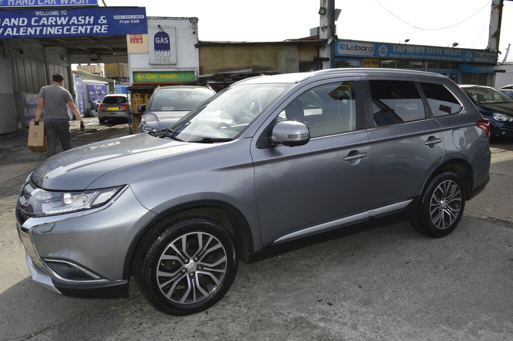 Mitsubishi Outlander 2.2 Di-d 4 Grey #5