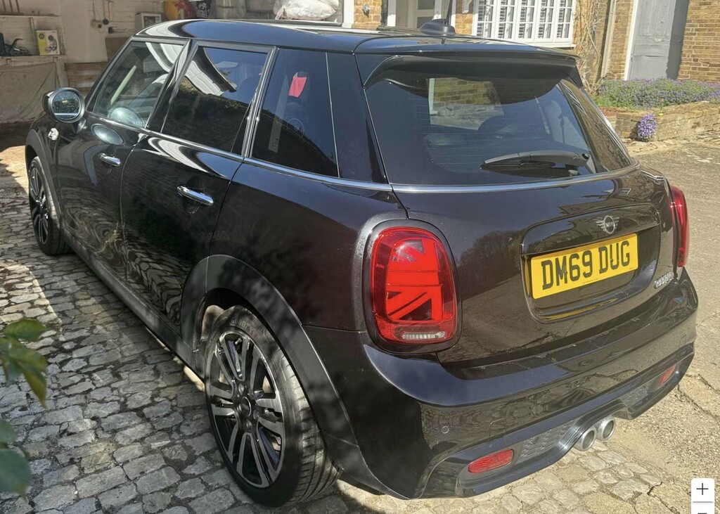 Mini Hatch Cooper S Exclusive DM69DUG Black #5
