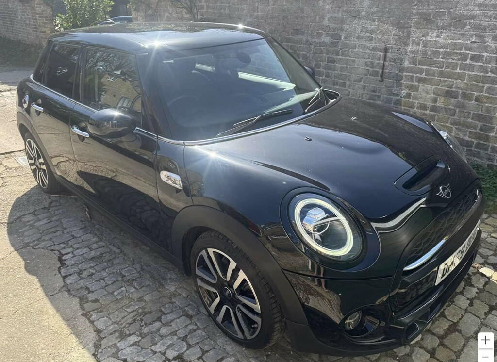 Mini Hatch Cooper S Exclusive Black