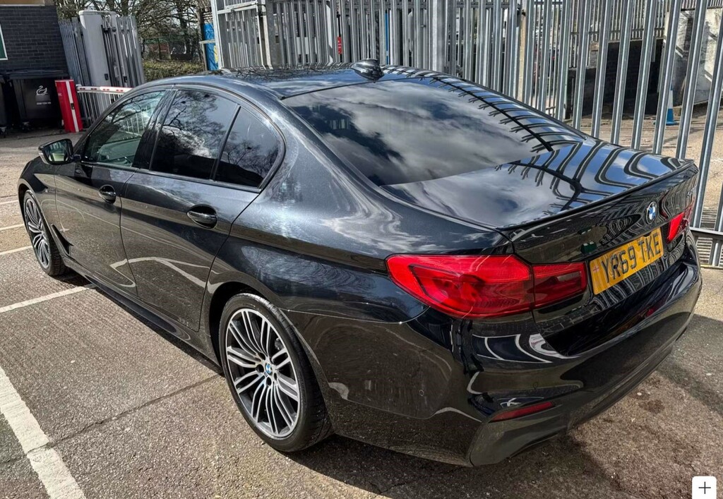BMW 5 Series Saloon Black #4