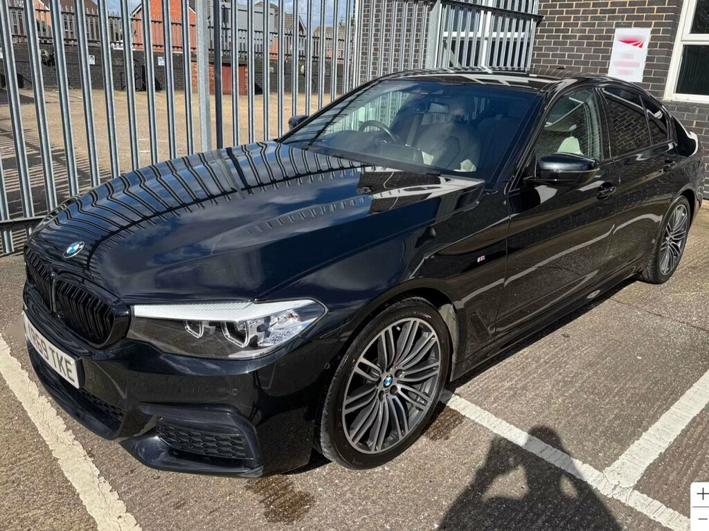 BMW 5 Series Saloon Black #2