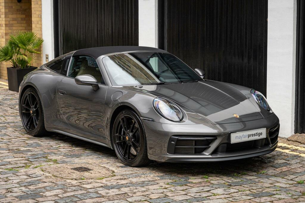 Porsche 911 992 4 Gts Grey