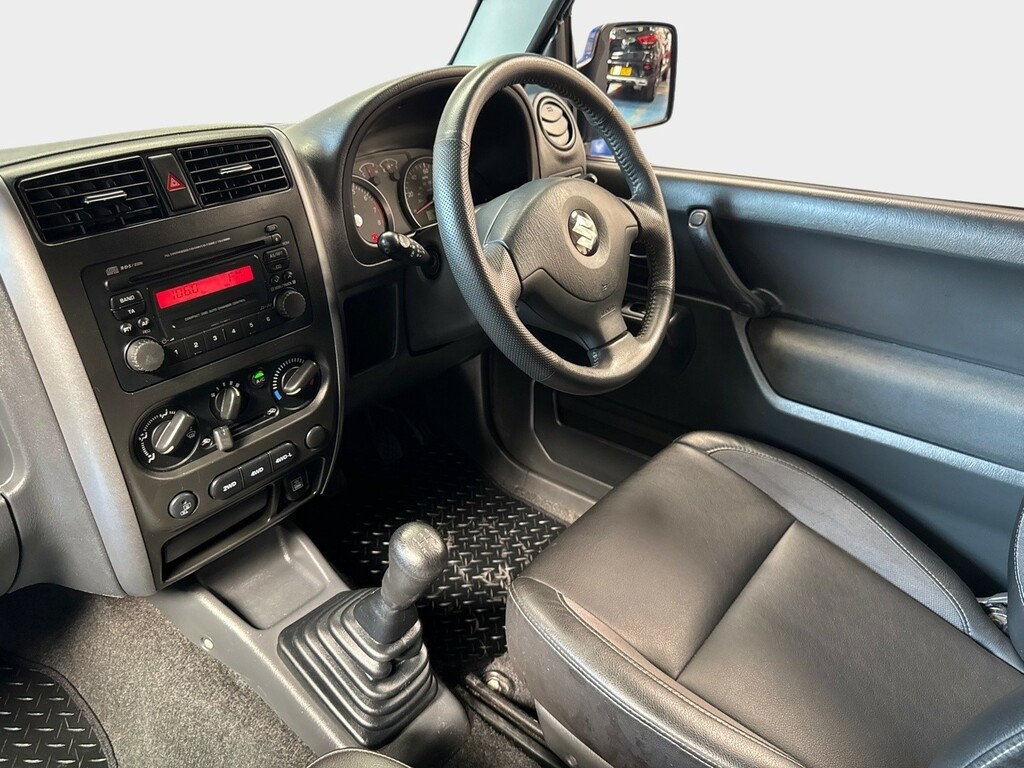 Suzuki Jimny Suv Black #11