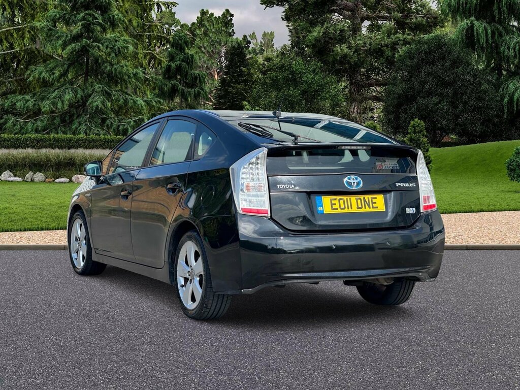 Toyota Prius 1.8 Vvt-h T4 Cvt Euro 5 Ss Black #4