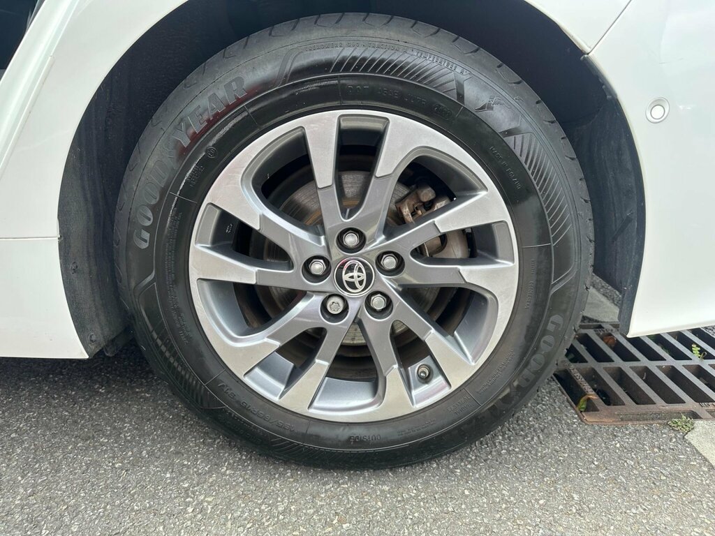 Toyota Prius Excel Silver #57