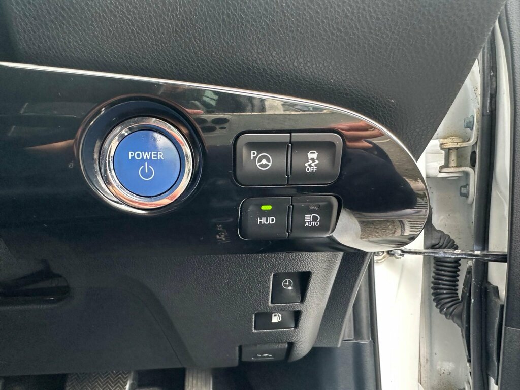 Toyota Prius Excel Silver #35