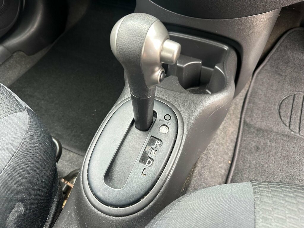 Nissan Micra Tekna Dig-s Silver #17
