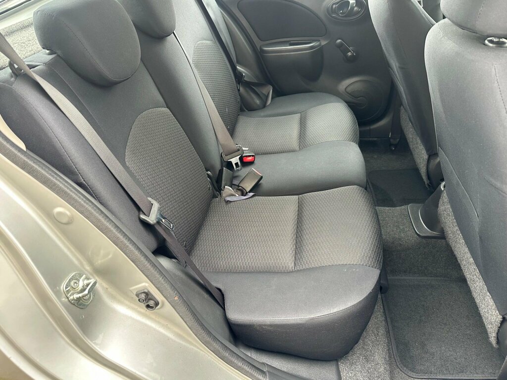 Nissan Micra Tekna Dig-s Silver #25