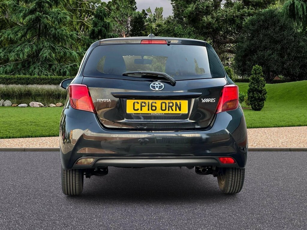 Toyota Yaris 1.33 Dual Vvt-i Icon Euro 6 CP16ORN Black #5