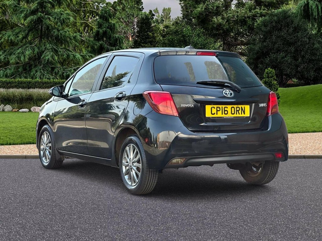 Toyota Yaris 1.33 Dual Vvt-i Icon Euro 6 CP16ORN Black #4