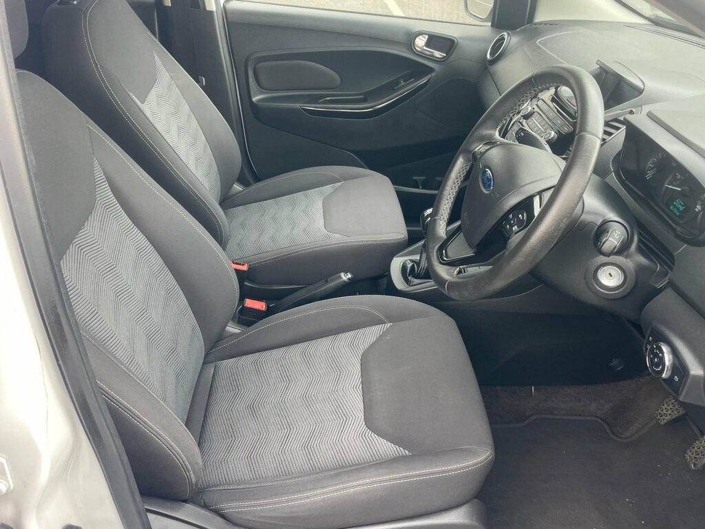 Ford KA+ 1.2 85 Zetec White #7