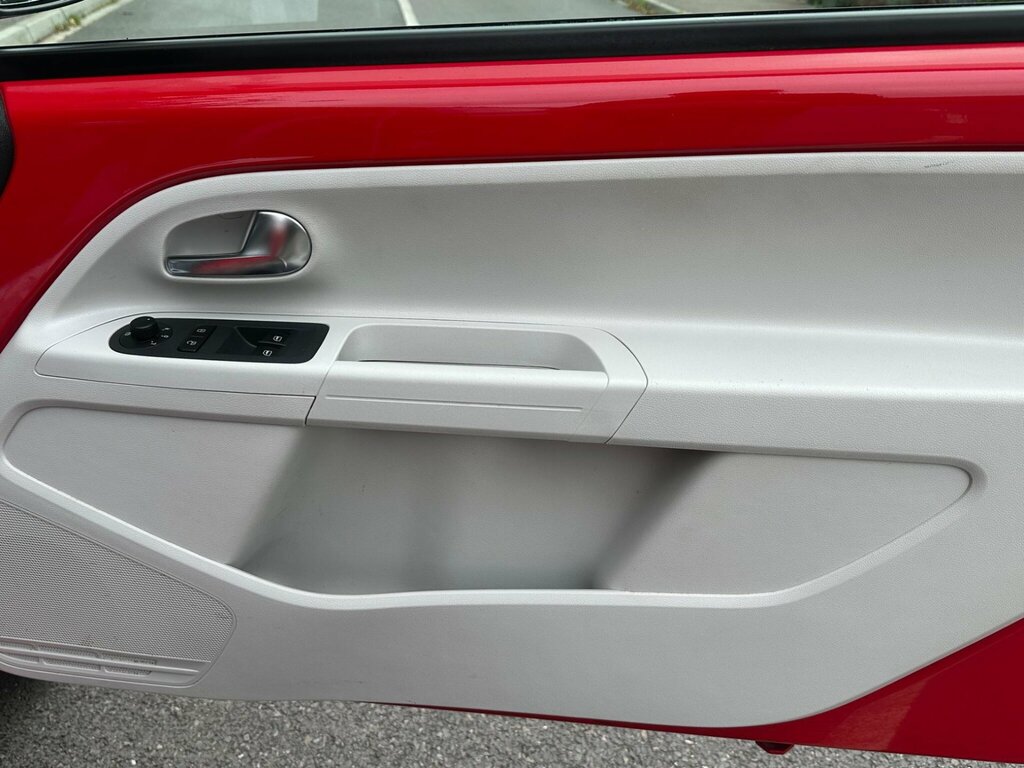 Volkswagen Up Up White #15