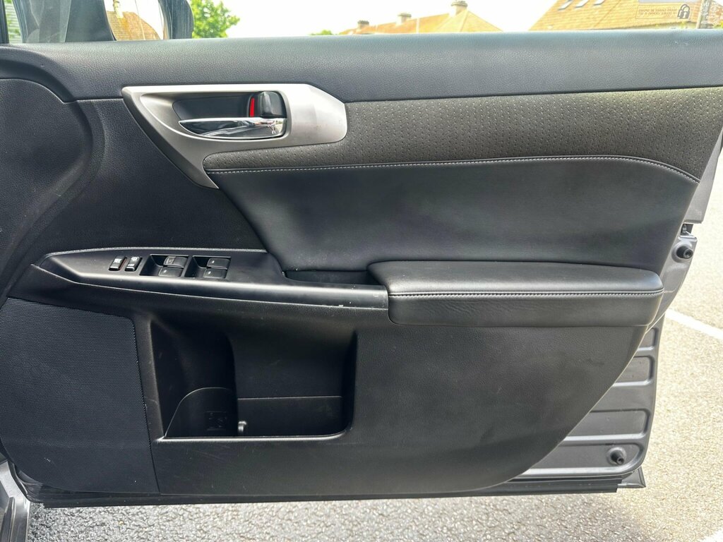 Lexus CT 1.8 200H Luxury Cvt Euro 6 Ss Red #36