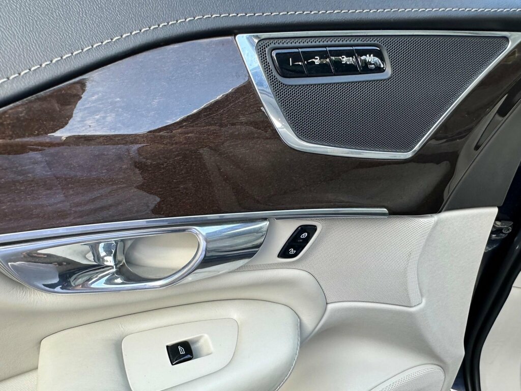 Volvo XC90 Xc90 T8 Momentum Twin Engine Grey #29