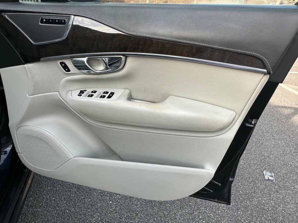 Volvo XC90 Xc90 T8 Momentum Twin Engine Grey #34