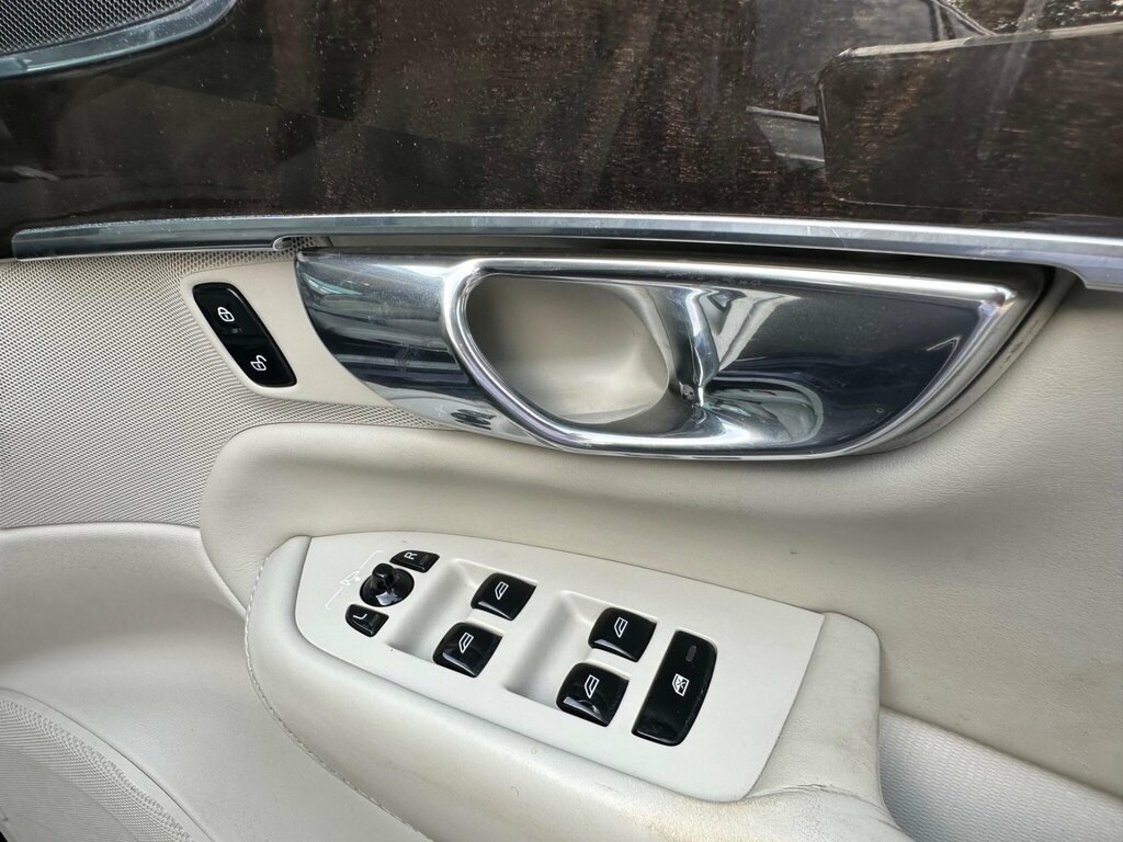 Volvo XC90 Xc90 T8 Momentum Twin Engine Grey #32