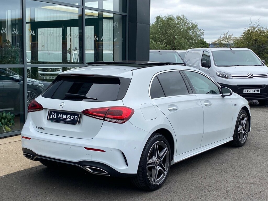 Mercedes-Benz A Class 1.3 E 15.6Kwh Amg Line Edition Premium Plus 8G-d ET21KBV #2