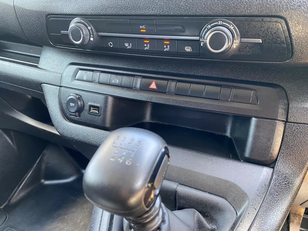 Vauxhall Vivaro Turbo D 2900 Pro White #10