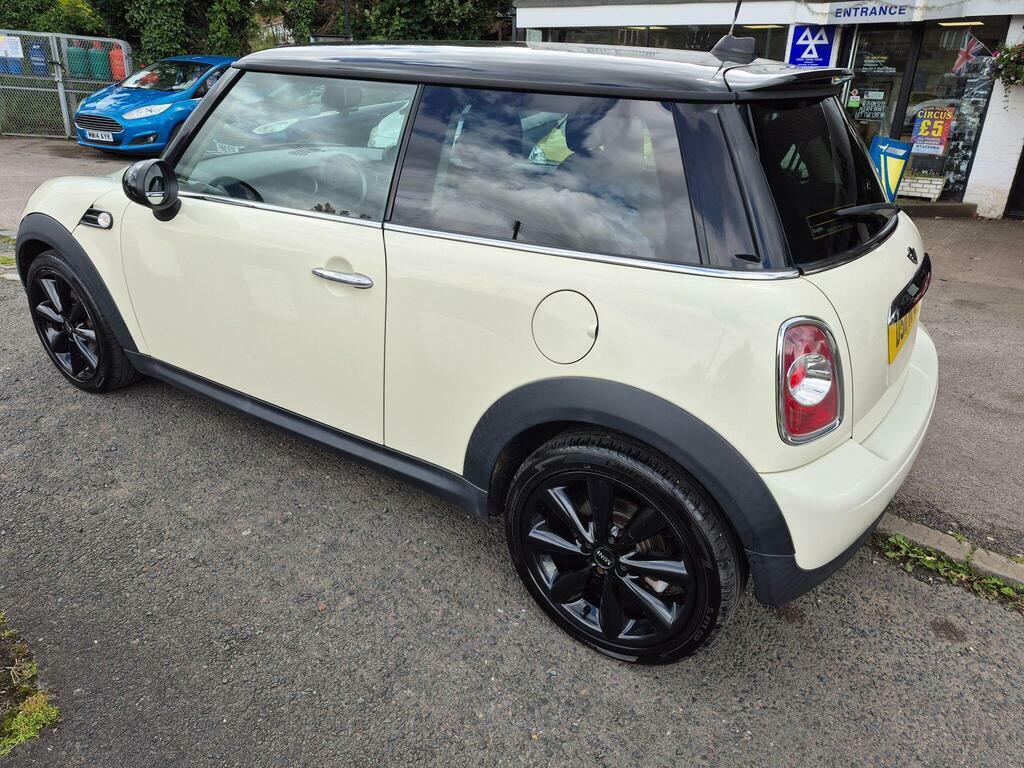 Mini Hatch 1.6 Cooper Euro 5 S S White #4