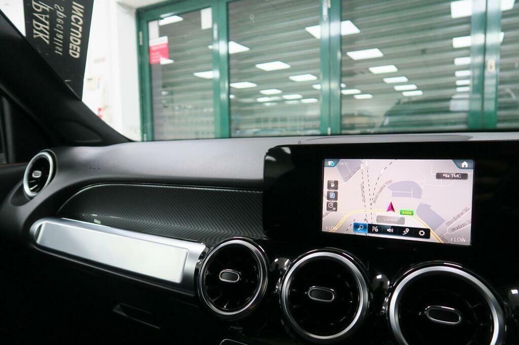 Mercedes-Benz GLB Class 2L Amg Black #12