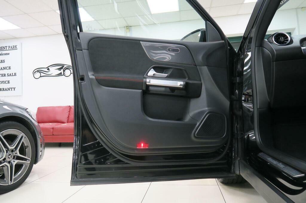 Mercedes-Benz GLB Class 2L Amg Black #15