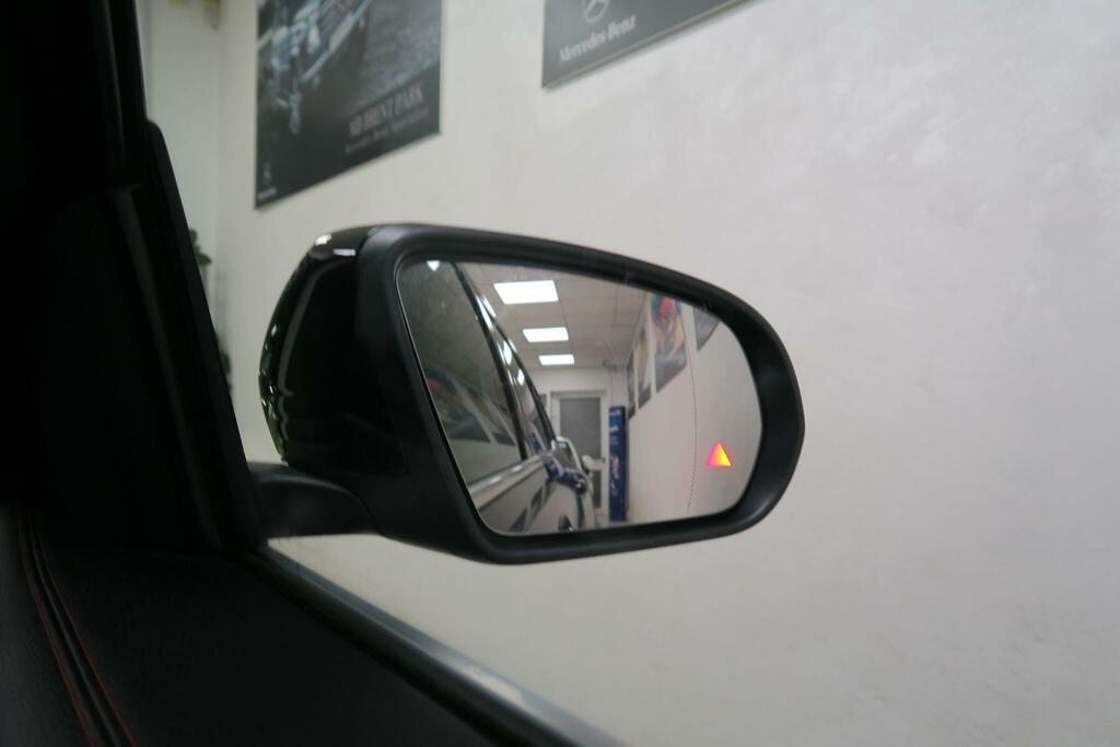 Mercedes-Benz EQB Amg Line White #14