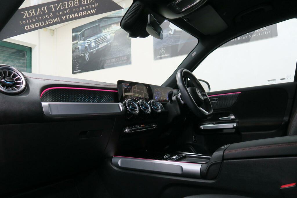 Mercedes-Benz EQB Amg Line White #4