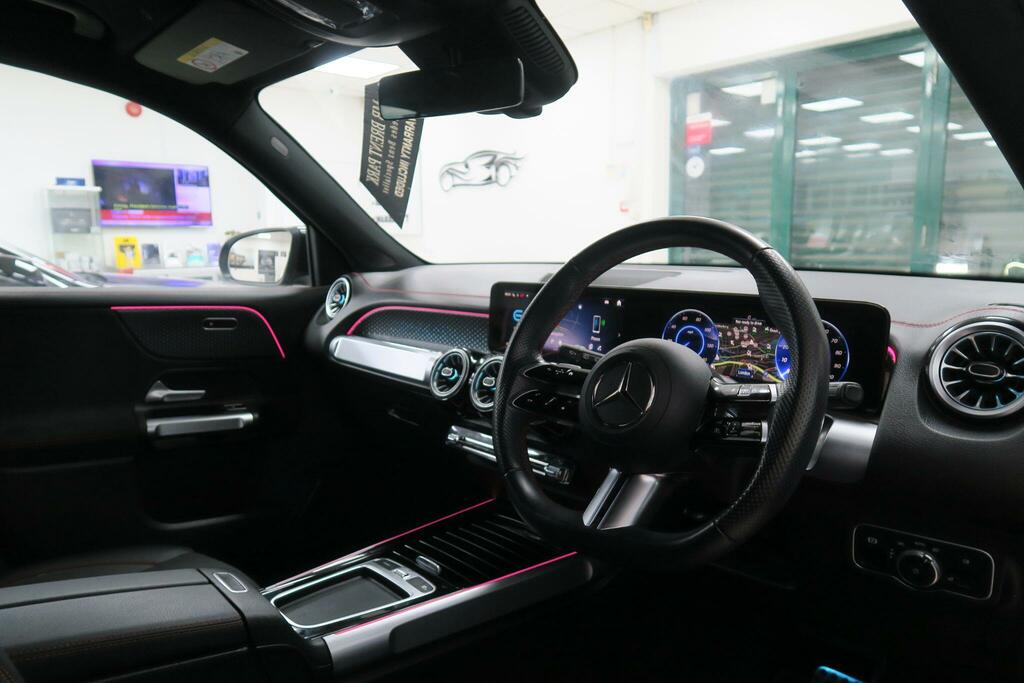 Mercedes-Benz EQB Amg Line White #6