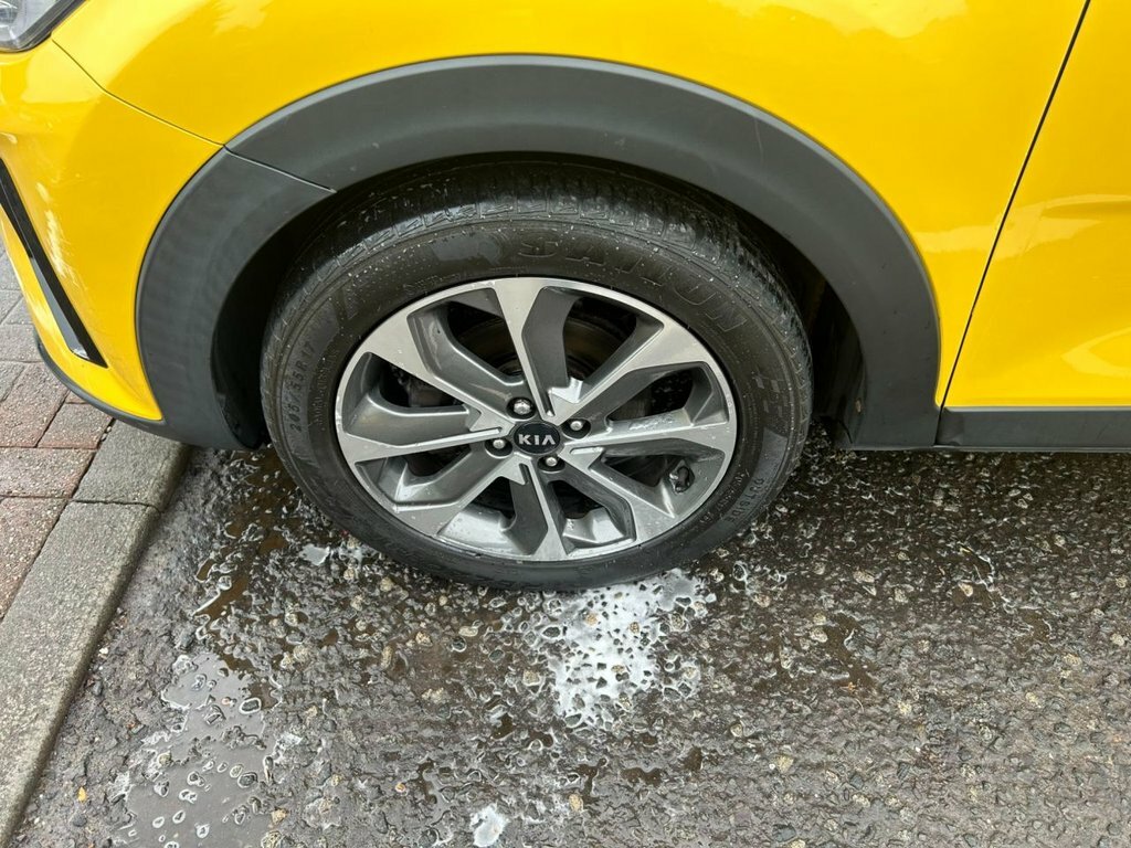 Kia Stonic 1.0T Gdi 2 Red #20