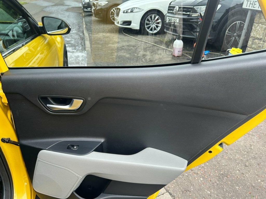 Kia Stonic 1.0T Gdi 2 Red #17