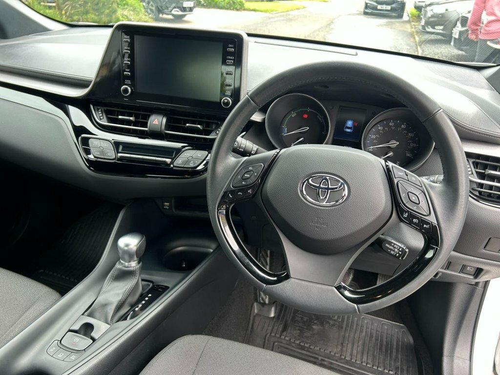 Toyota C-Hr 1.8L Icon AV73JSU White #5