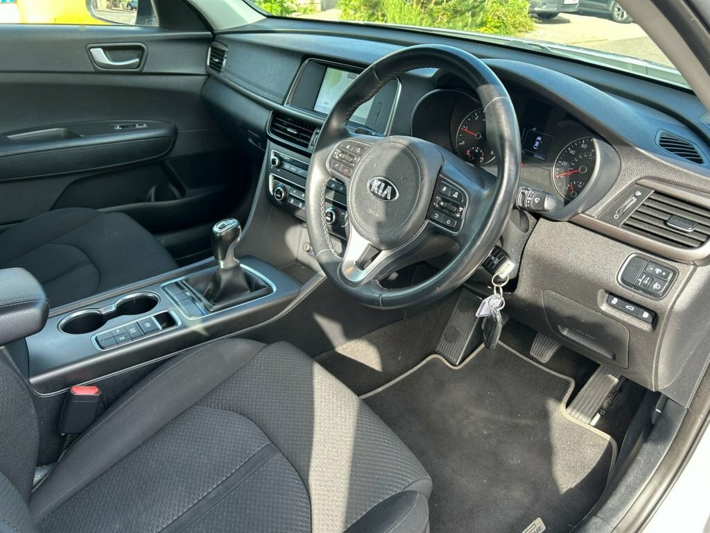 Kia Optima Phev Silver #8