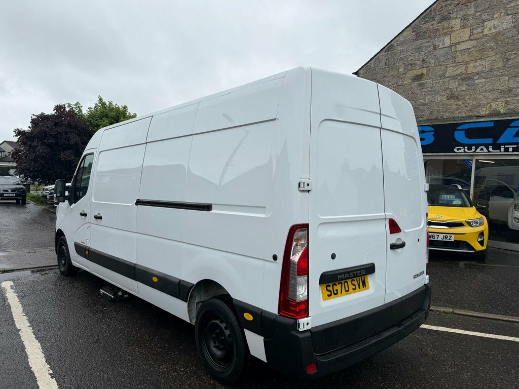 Renault Master 2.3L Business White #3