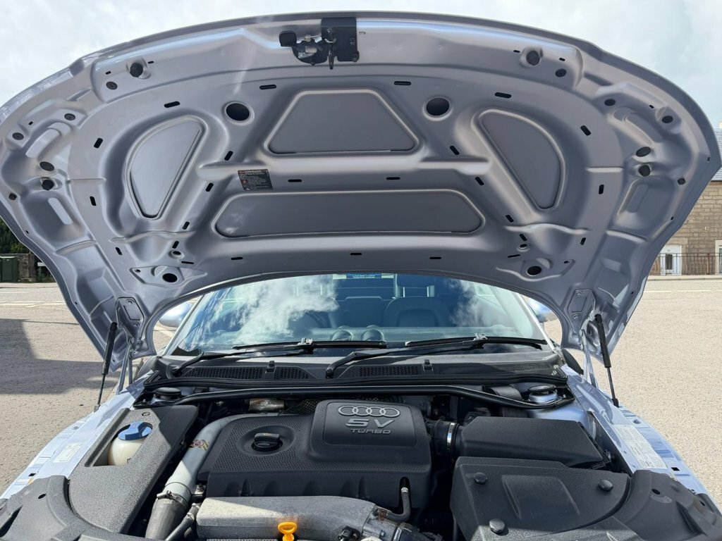 Audi TT Roadster 1.8 Roadster Blue #26