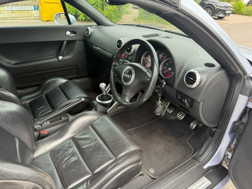Audi TT Roadster 1.8 Roadster Blue #16
