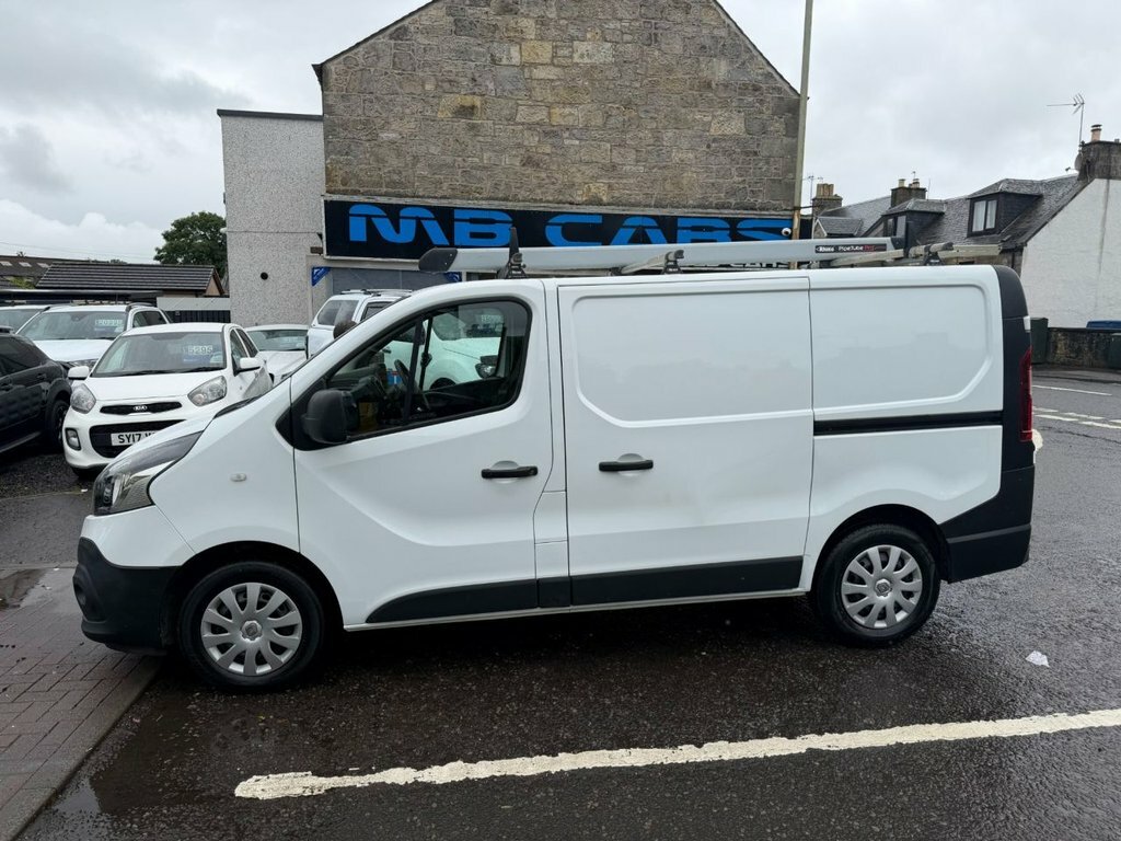 Renault Trafic 2L Business White
