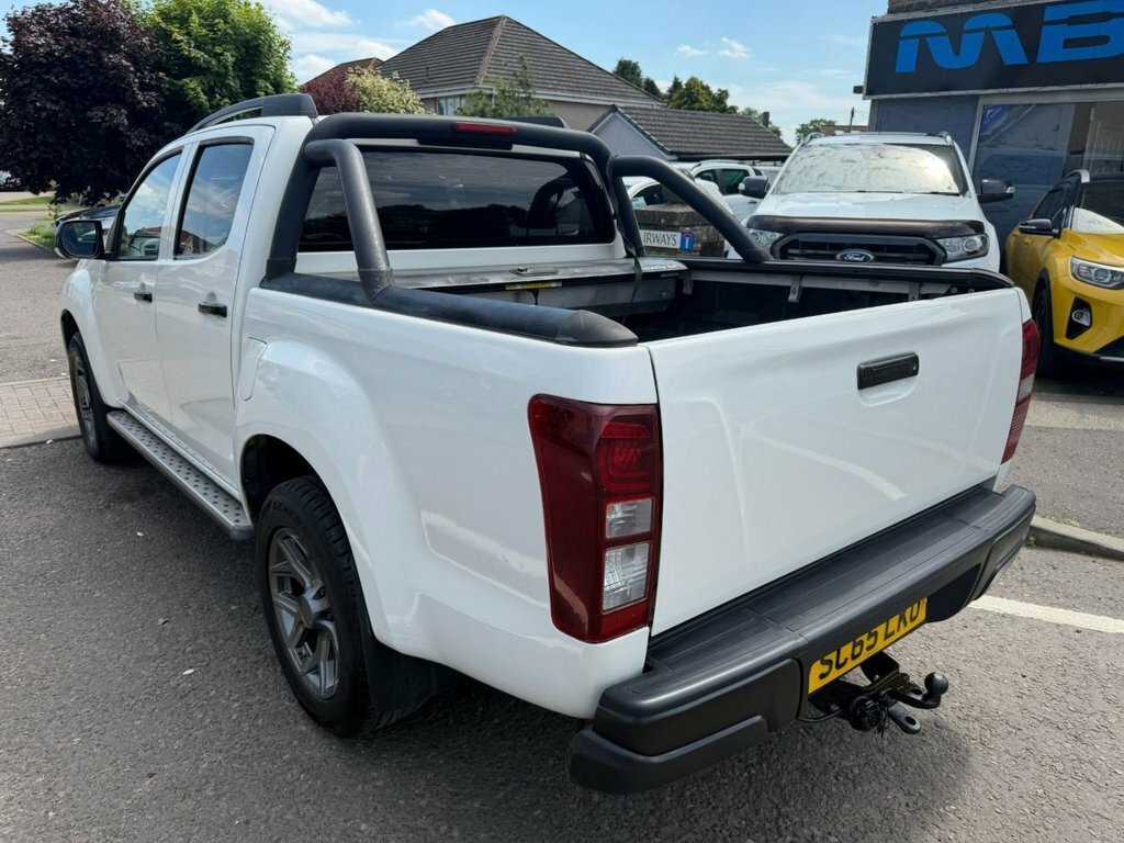 Isuzu D-Max 2.5L Blade White #3