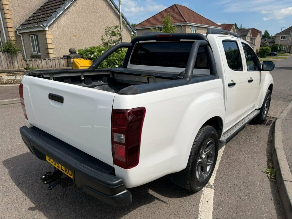 Isuzu D-Max 2.5L Blade White #5