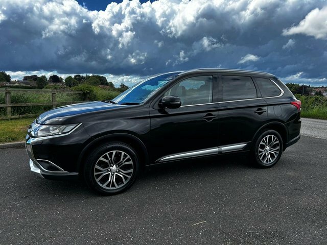 Mitsubishi Outlander 2.2 Di-d 3 Black #16
