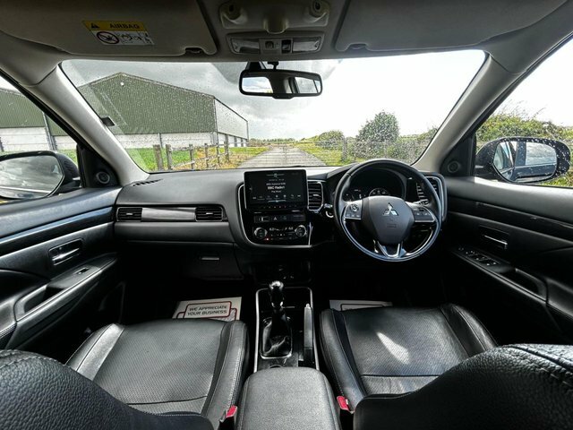 Mitsubishi Outlander 2.2 Di-d 3 Black #23
