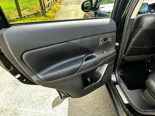 Mitsubishi Outlander 2.2 Di-d 3 Black #43