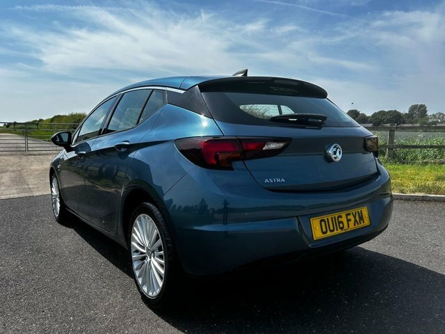 Vauxhall Astra 1.6 Cdti Blueinjection Elite Nav Hatchback Die Blue #3