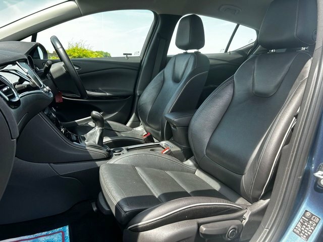 Vauxhall Astra 1.6 Cdti Blueinjection Elite Nav Hatchback Die Blue #5