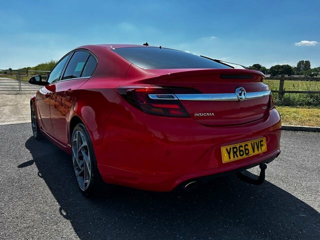Vauxhall Insignia 1.6 Cdti Sri VX Line Hatchback E Red #3