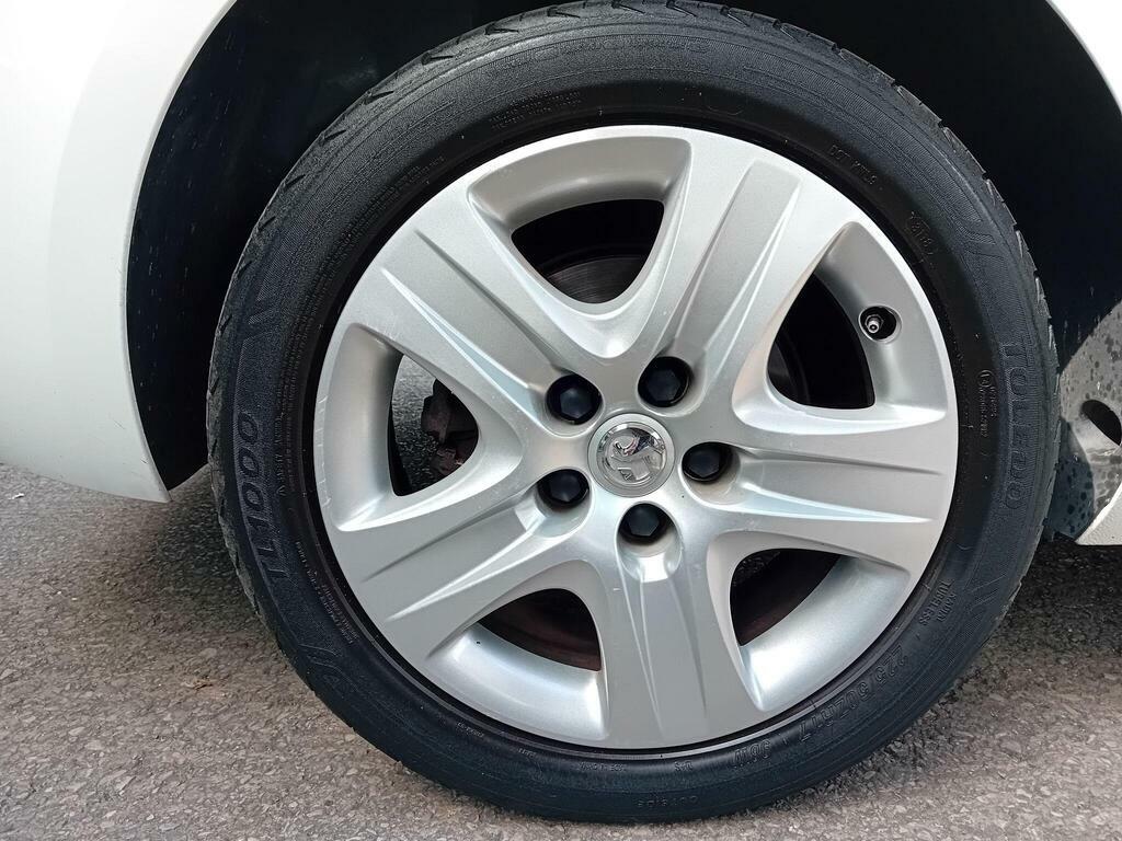 Vauxhall Zafira Tourer Tech Line Cdti Black #10