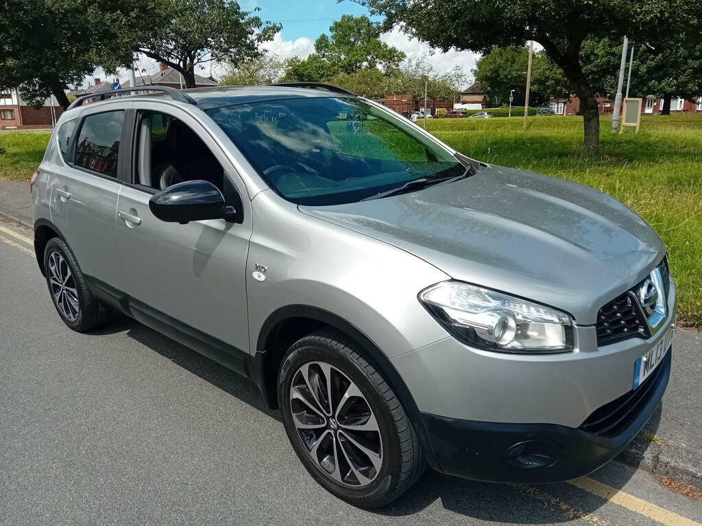 Nissan Qashqai Acenta Dci White #2