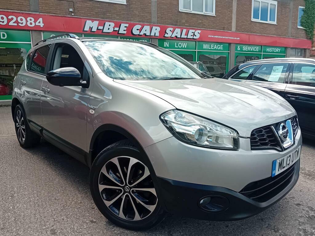 Nissan Qashqai Acenta Dci White #1