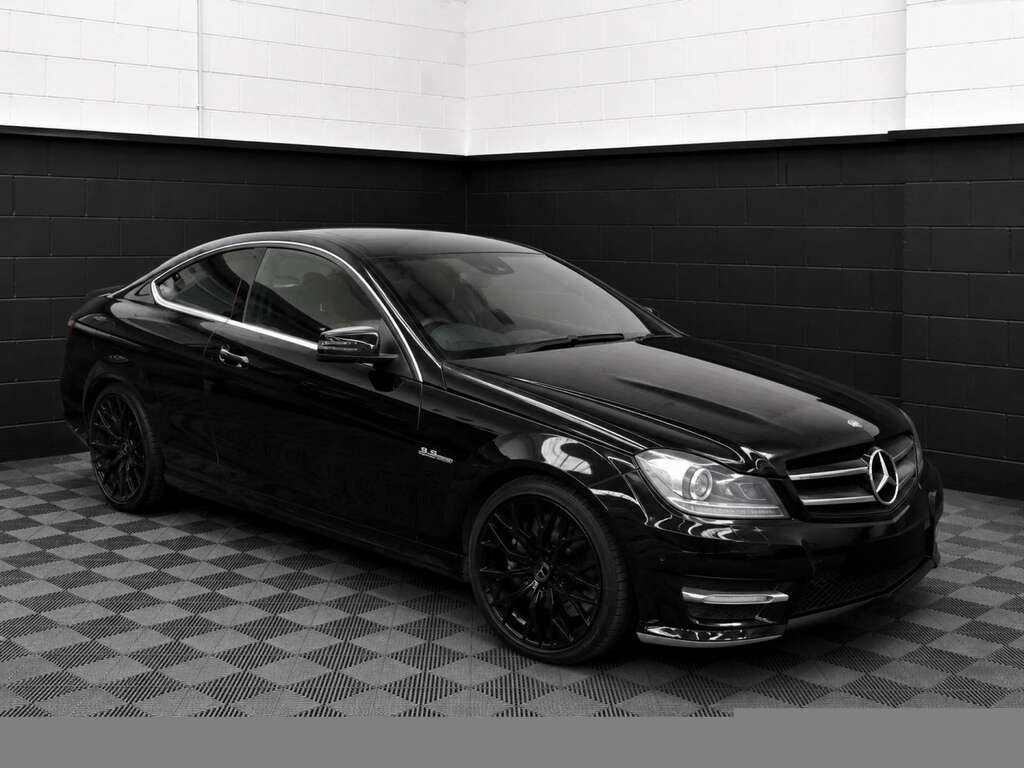 Mercedes-Benz C Class C180 K Avantgarde Se Silver #1