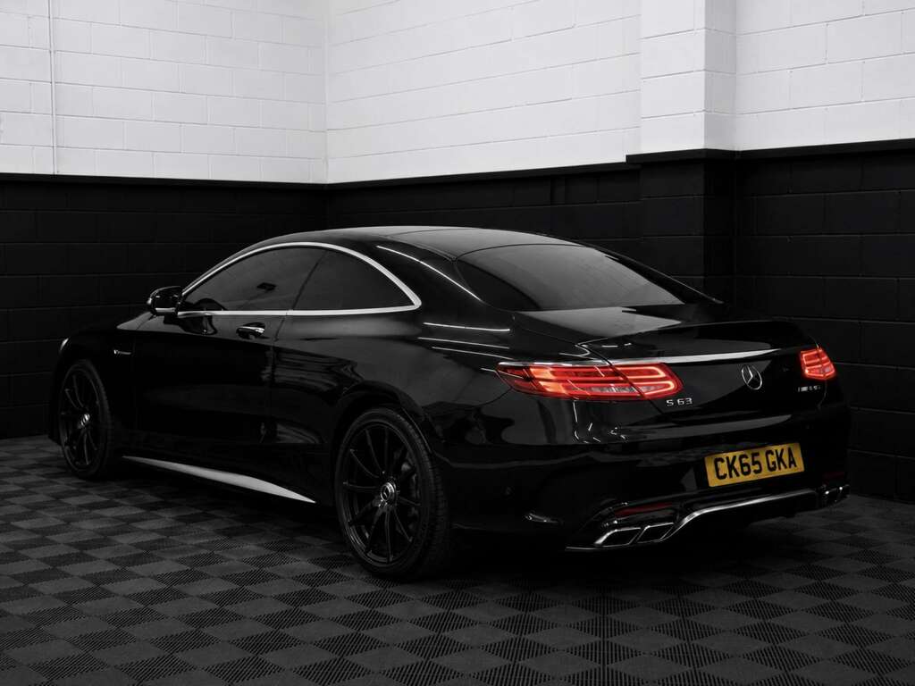 Mercedes-Benz S Class 5.5 Amg S 63 Black #2